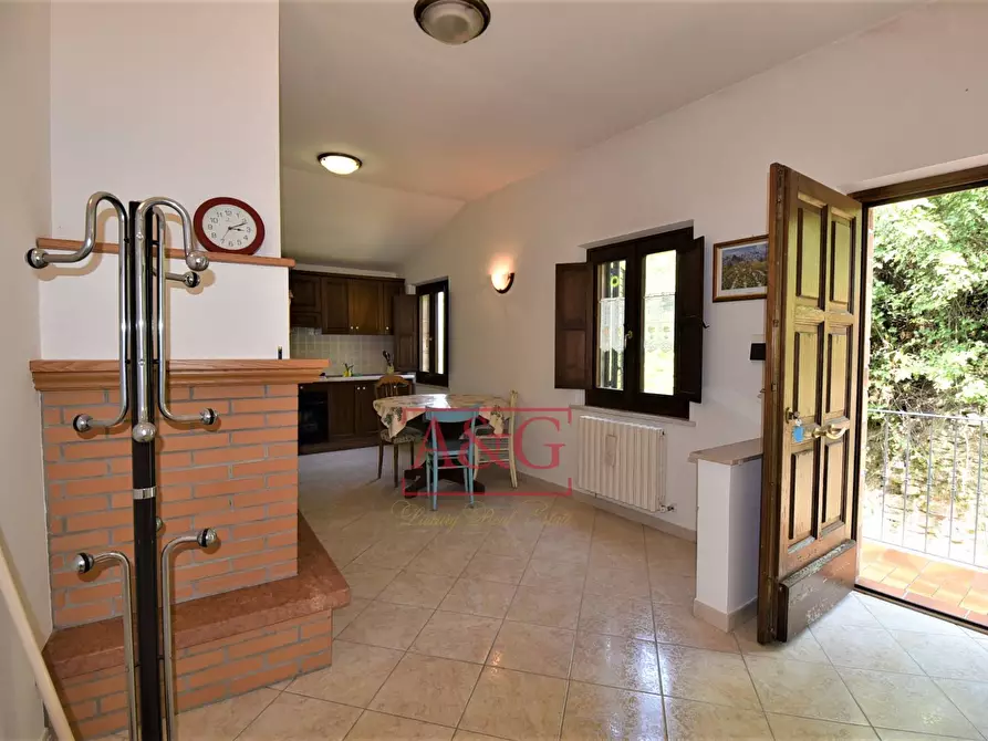 Immagine 5 di Appartamento in vendita  in Contrada Villa Vena a Amandola