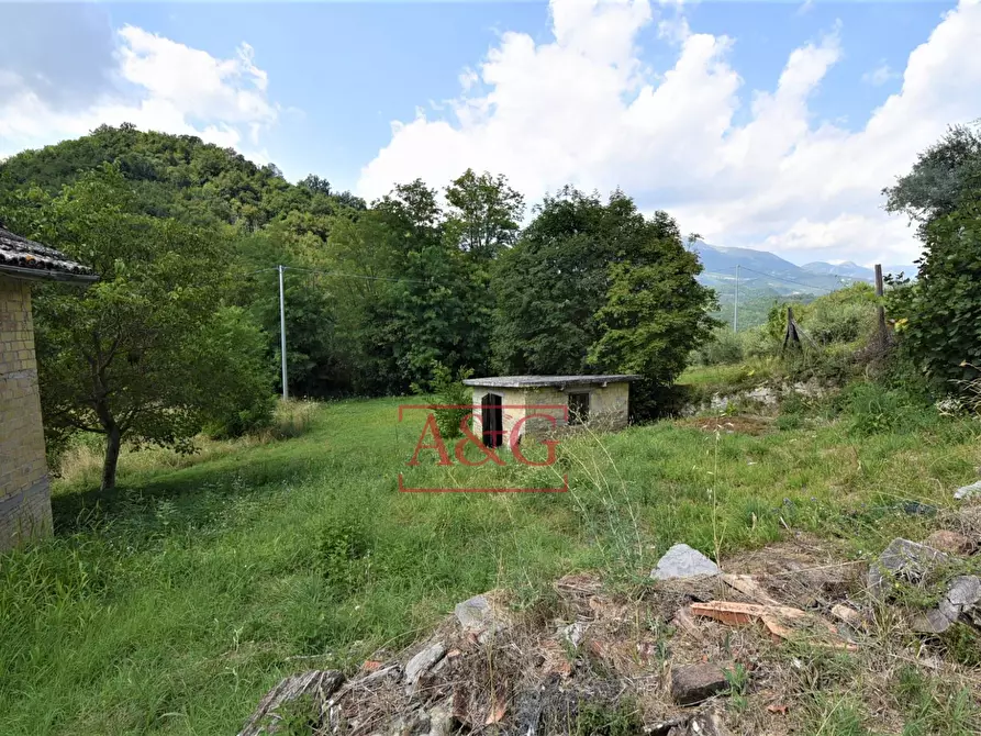 Immagine 2 di Casa indipendente in vendita  in Località Villa Vena SNC a Amandola