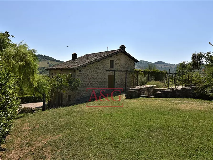 Immagine 10 di Rustico / casale in vendita  in VILLA CACCIANEBBIA a Amandola