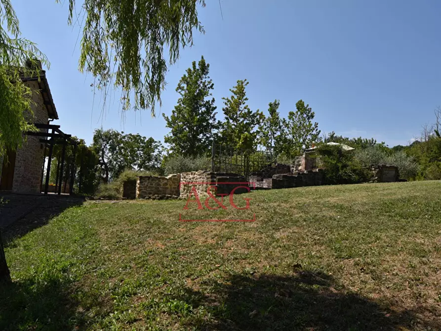 Immagine 72 di Rustico / casale in vendita  in VILLA CACCIANEBBIA a Amandola