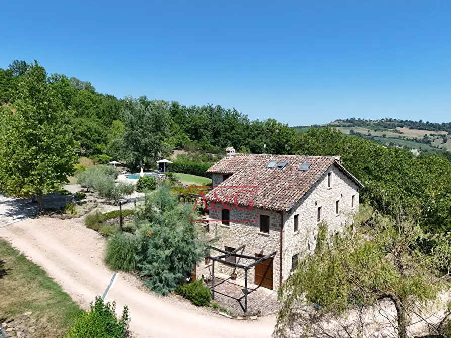 Immagine 80 di Rustico / casale in vendita  in VILLA CACCIANEBBIA a Amandola