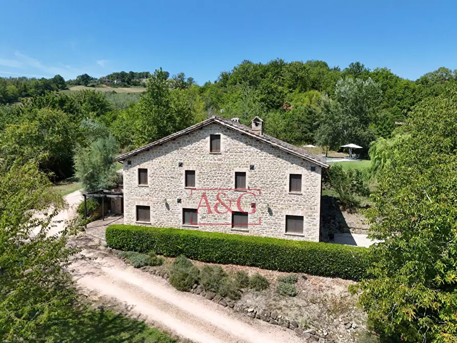 Immagine 81 di Rustico / casale in vendita  in VILLA CACCIANEBBIA a Amandola