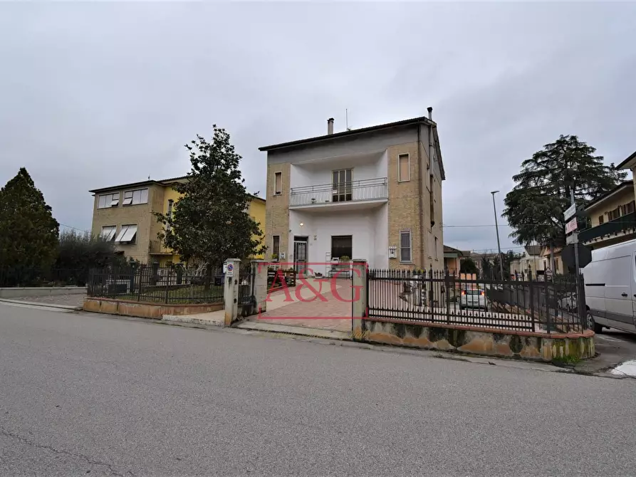 Immagine 17 di Appartamento in vendita  in Strada Falerienze a Valle 44 a Falerone