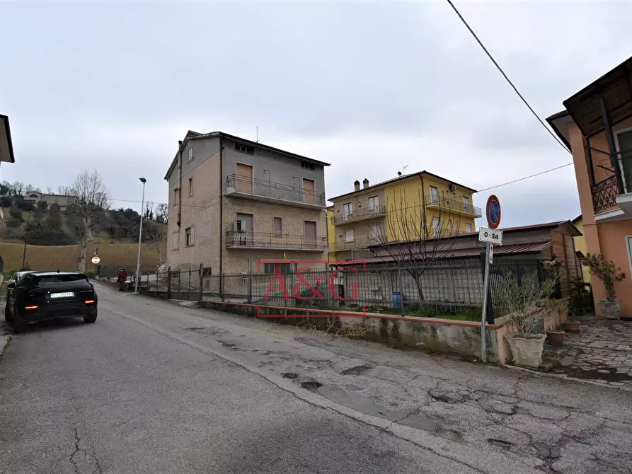 Immagine 19 di Appartamento in vendita  in Strada Falerienze a Valle 44 a Falerone
