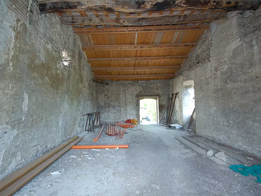 Immagine 13 di Casa indipendente in vendita  a Montefortino