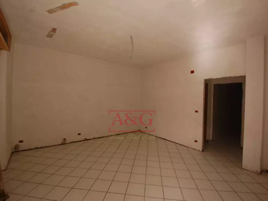 Immagine 10 di Appartamento in vendita  in amandola a Amandola