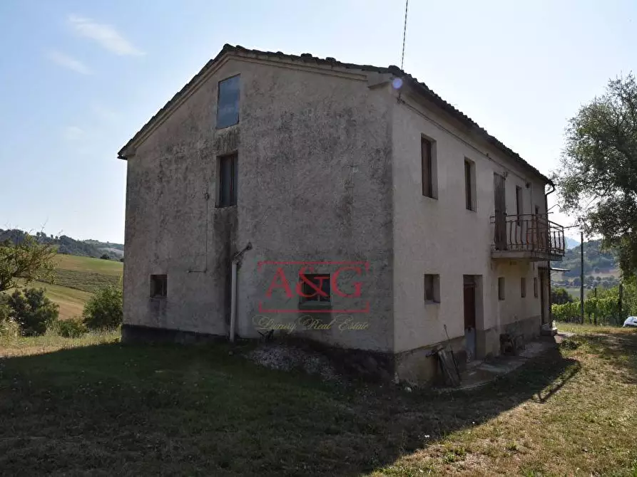 Immagine 26 di Rustico / casale in vendita  a Amandola