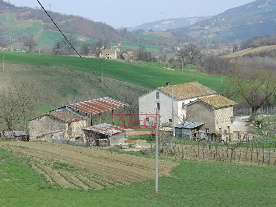 Immagine 1 di Rustico / casale in vendita  a Amandola