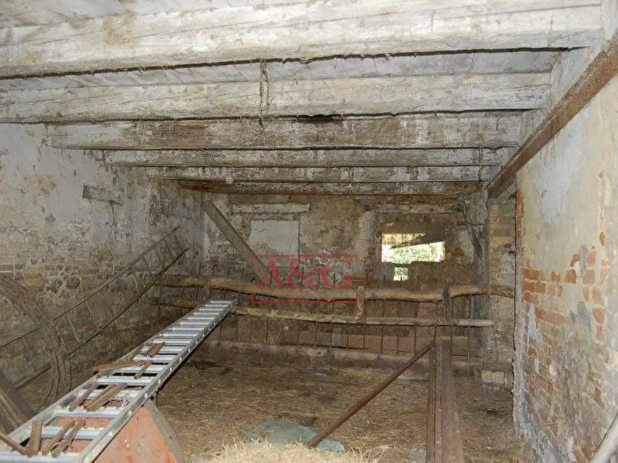 Immagine 14 di Rustico / casale in vendita  in ripaberarda a Castignano