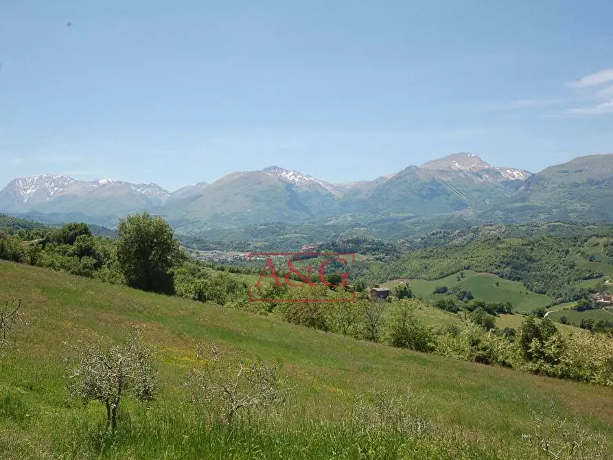 Immagine 11 di Rustico / casale in vendita  in SAN LORENZO a Amandola