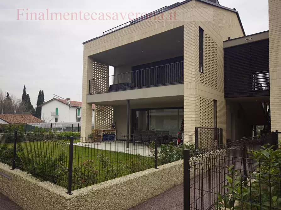 Immagine 47 di Appartamento in affitto  in Via Secolo 5 a Peschiera Del Garda