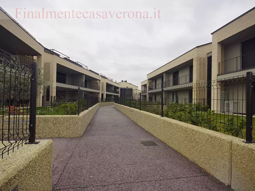 Immagine 51 di Appartamento in affitto  in Via Secolo 5 a Peschiera Del Garda