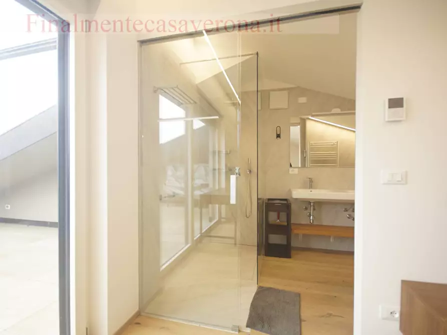 Immagine 38 di Appartamento in affitto  in Via Secolo 5 a Peschiera Del Garda