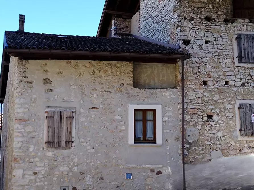 Immagine 8 di Rustico / casale in vendita  in Via Diaz 1 a Isera