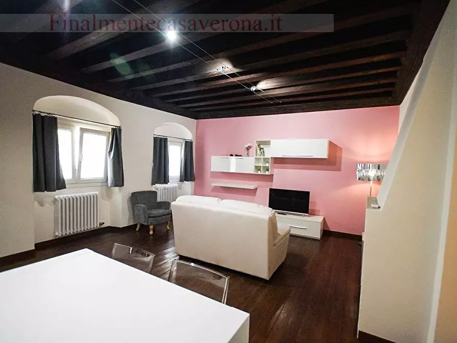 Immagine 1 di Appartamento in affitto  in Via Rosa a Verona