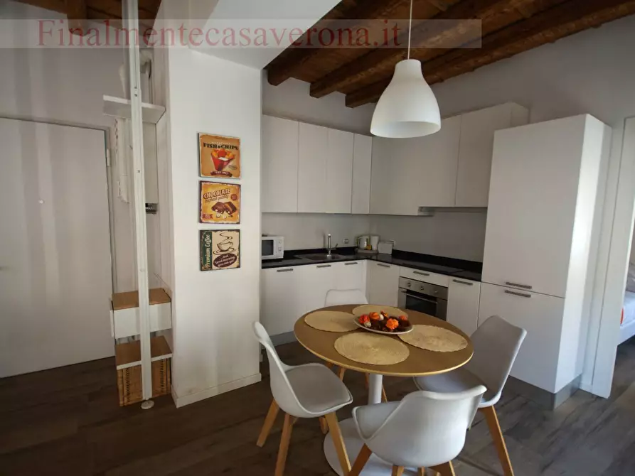 Immagine 8 di Appartamento in affitto  in Piazza San Nicolo' a Verona