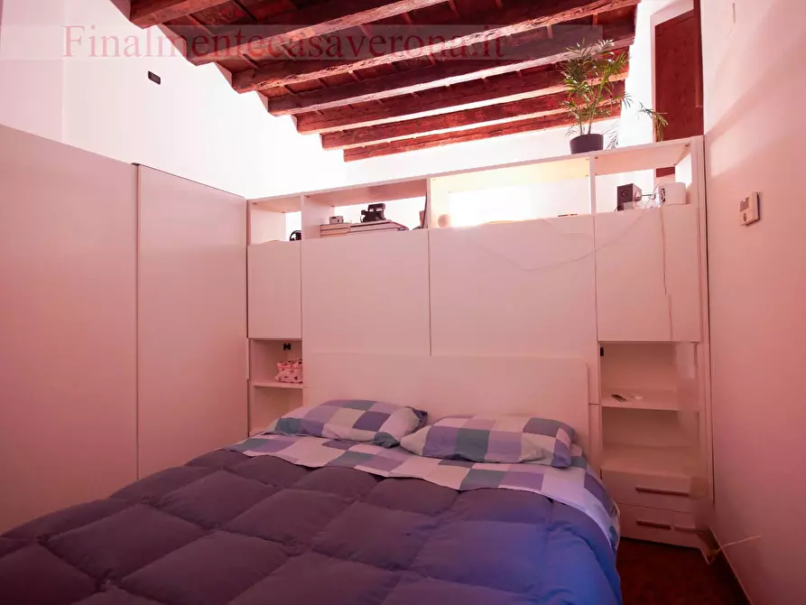 Immagine 15 di Appartamento in affitto  in Vicolo Chiodo a Verona