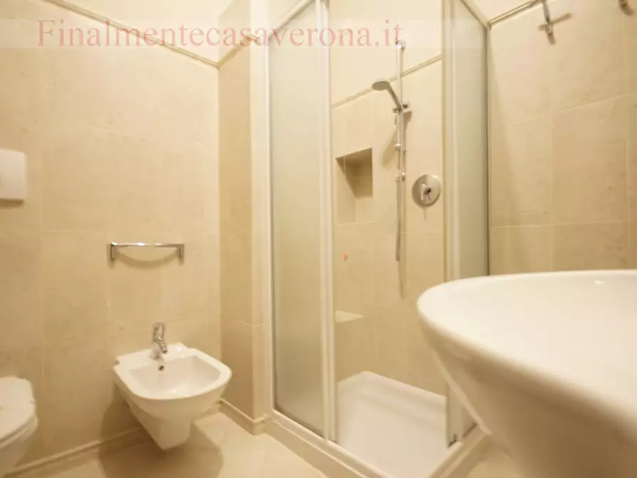 Immagine 29 di Appartamento in affitto  in Via Stella a Verona