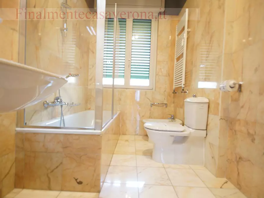 Immagine 31 di Appartamento in affitto  in Via Stella a Verona