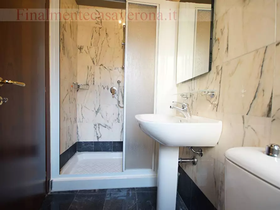 Immagine 32 di Appartamento in affitto  in Via Stella a Verona