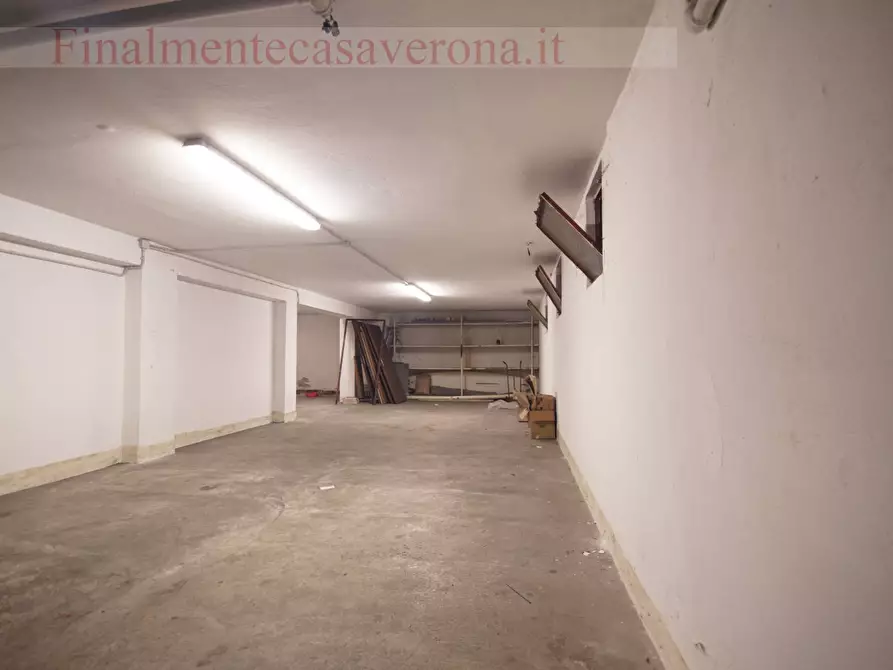 Immagine 7 di Magazzino in vendita  in via filippo a Verona