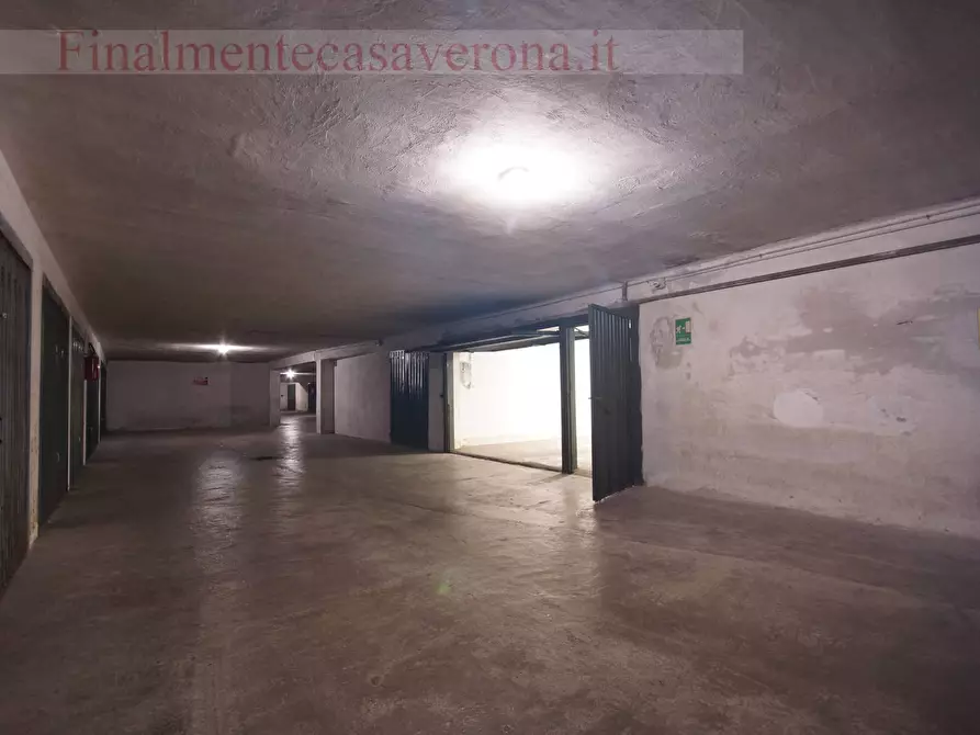 Immagine 10 di Magazzino in vendita  in via filippo a Verona