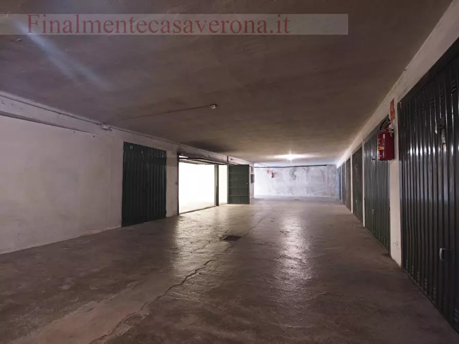 Immagine 11 di Magazzino in vendita  in via filippo a Verona