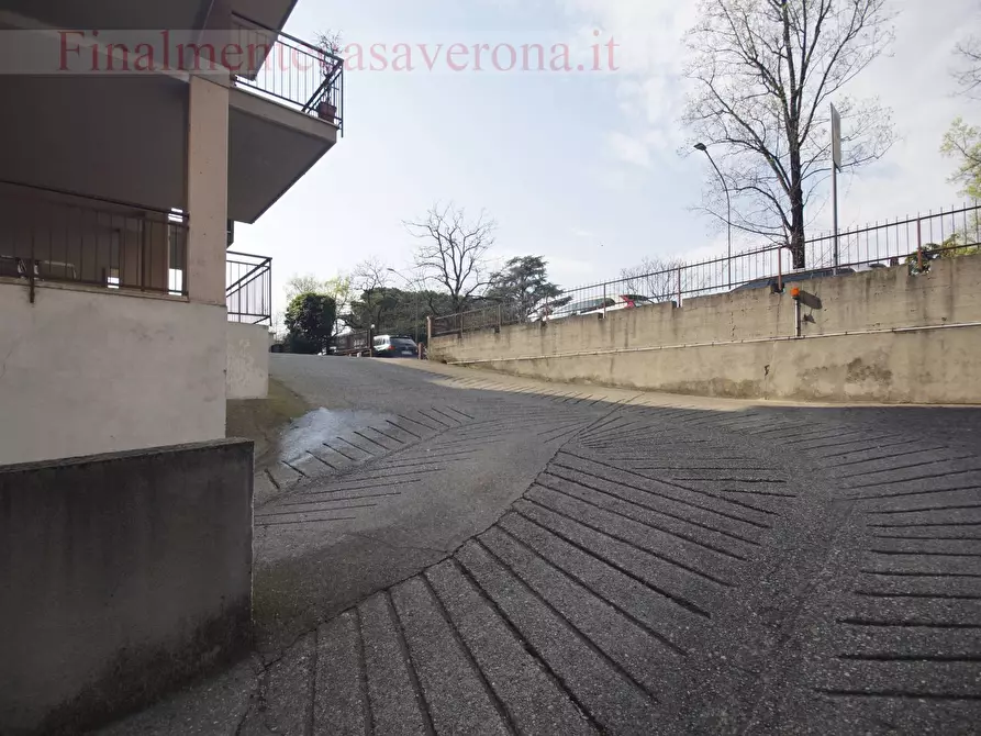 Immagine 13 di Magazzino in vendita  in via filippo a Verona