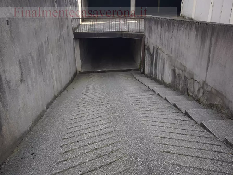 Immagine 14 di Magazzino in vendita  in via filippo a Verona