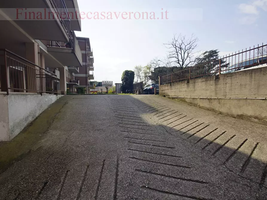 Immagine 15 di Magazzino in vendita  in via filippo a Verona