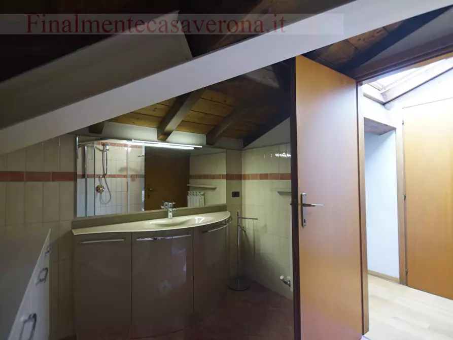 Immagine 15 di Appartamento in affitto  in Via Pallone 6 a Verona