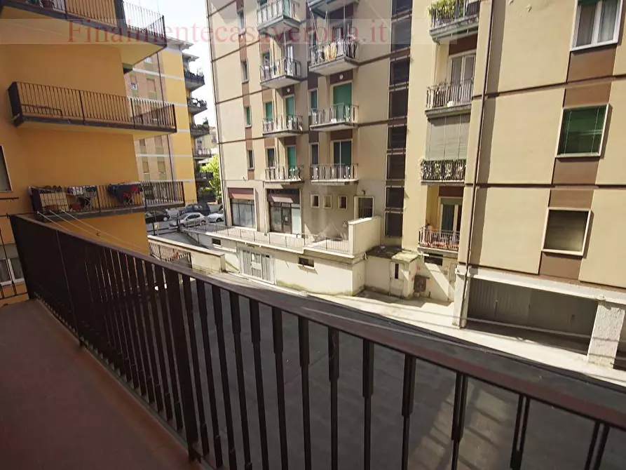 Immagine 21 di Appartamento in vendita  in Via Vanvitelli 4 a Verona