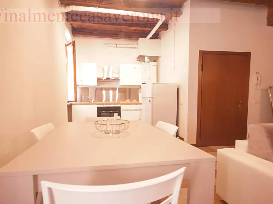 Immagine 6 di Appartamento in affitto  in Via Ognissanti 9 a Verona