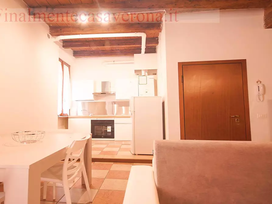 Immagine 8 di Appartamento in affitto  in Via Ognissanti 9 a Verona