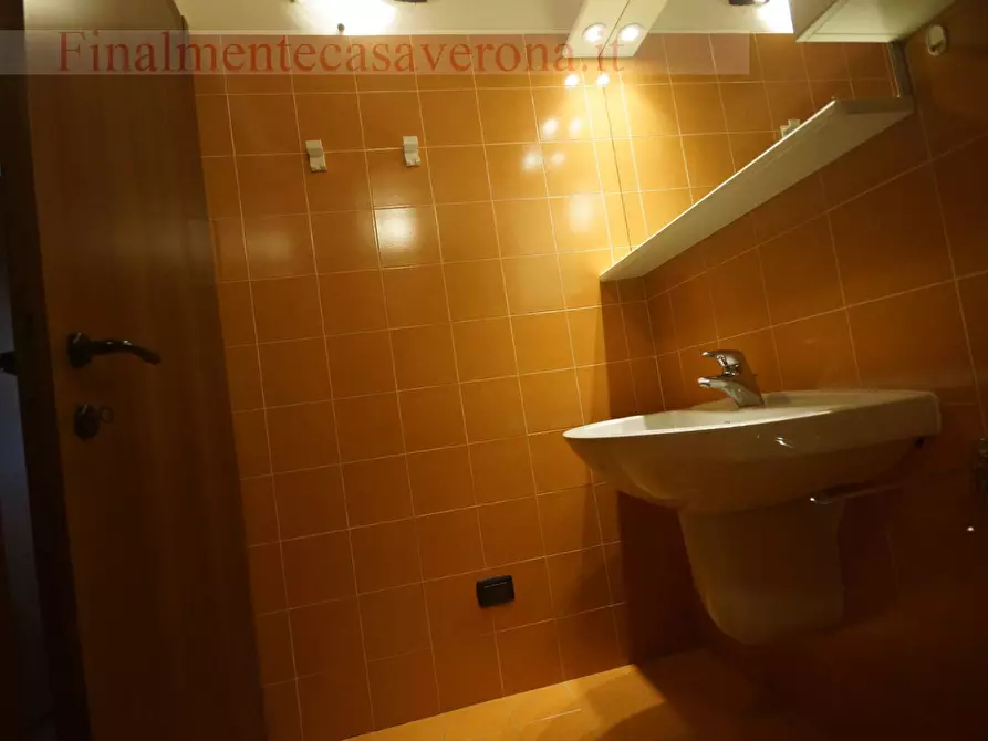 Immagine 21 di Appartamento in affitto  in Stradone Antonio Provolo 7 a Verona