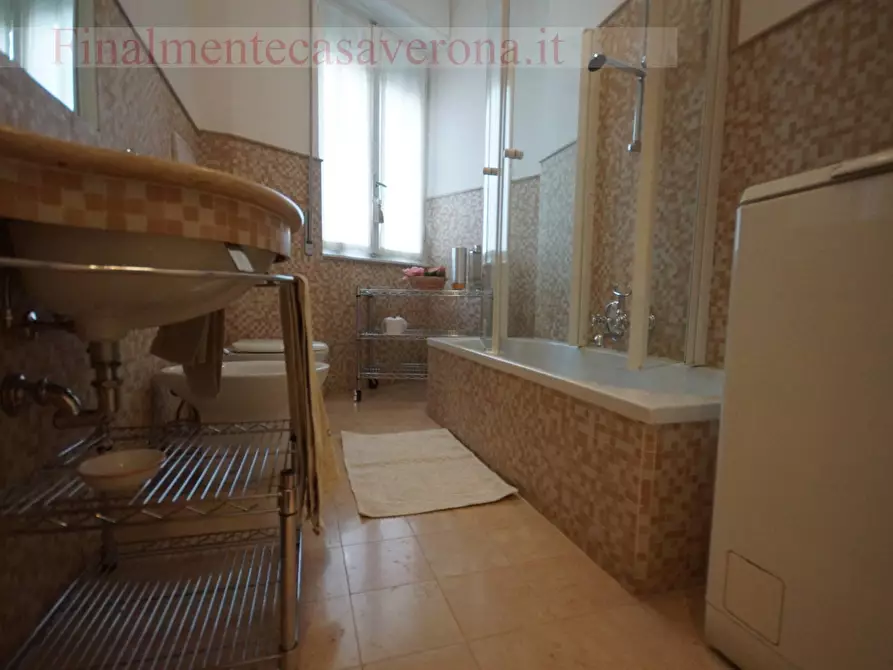 Immagine 17 di Appartamento in affitto  in Via Maddalena di Canossa a Verona