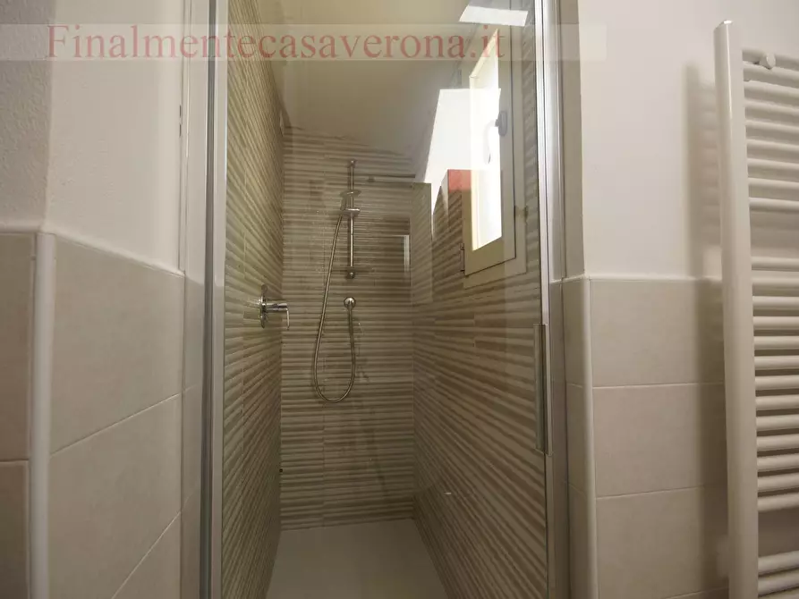 Immagine 22 di Appartamento in affitto  in Via Santa Felicita 19 a Verona