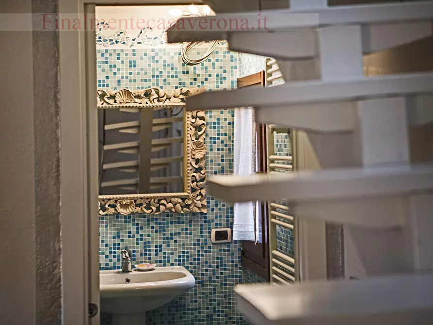 Immagine 11 di Appartamento in affitto  in Piazza Mura Gallieno 143 a Verona