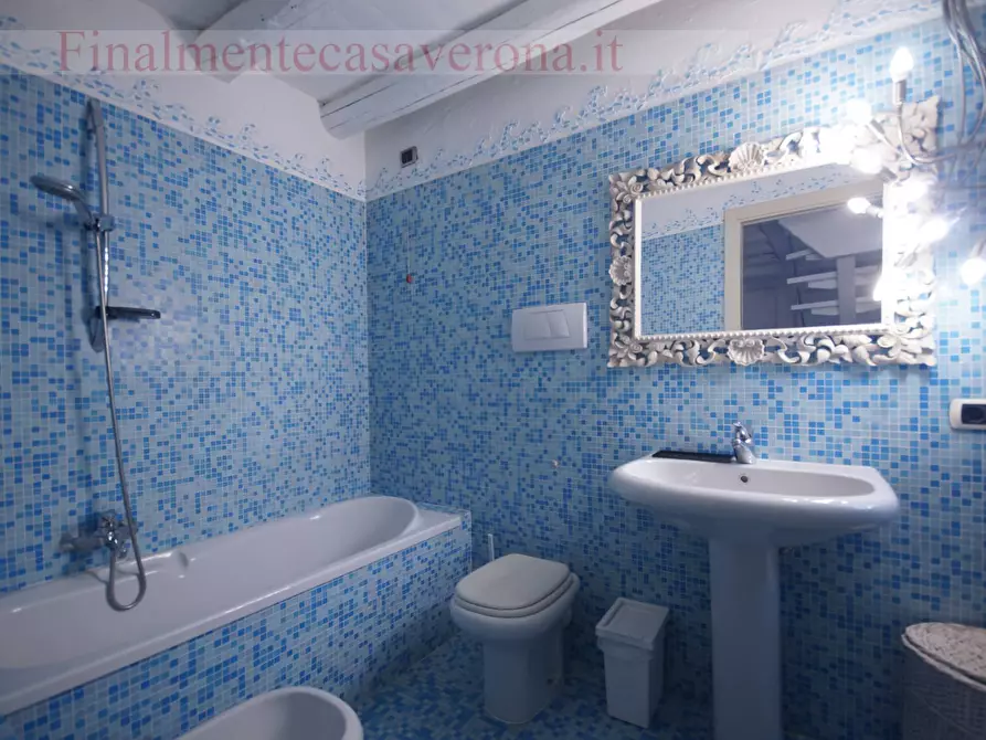 Immagine 10 di Appartamento in affitto  in Piazza Mura Gallieno 143 a Verona