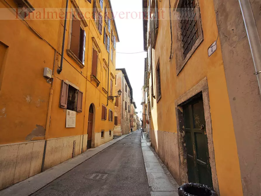 Immagine 20 di Appartamento in affitto  in Via Ponte Pietra 2 a Verona