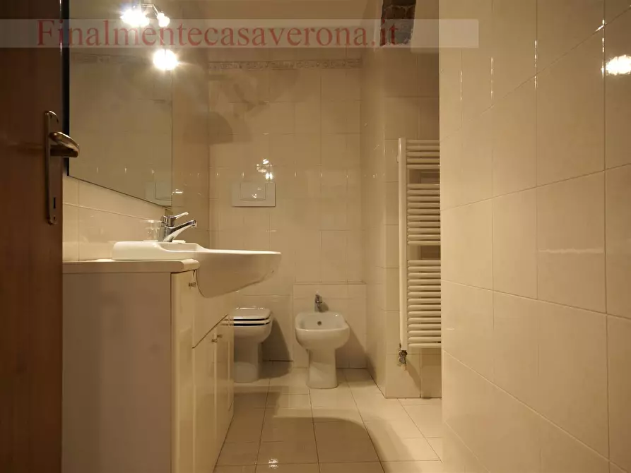 Immagine 9 di Appartamento in affitto  in Via Ponte Rofiolo 2 a Verona