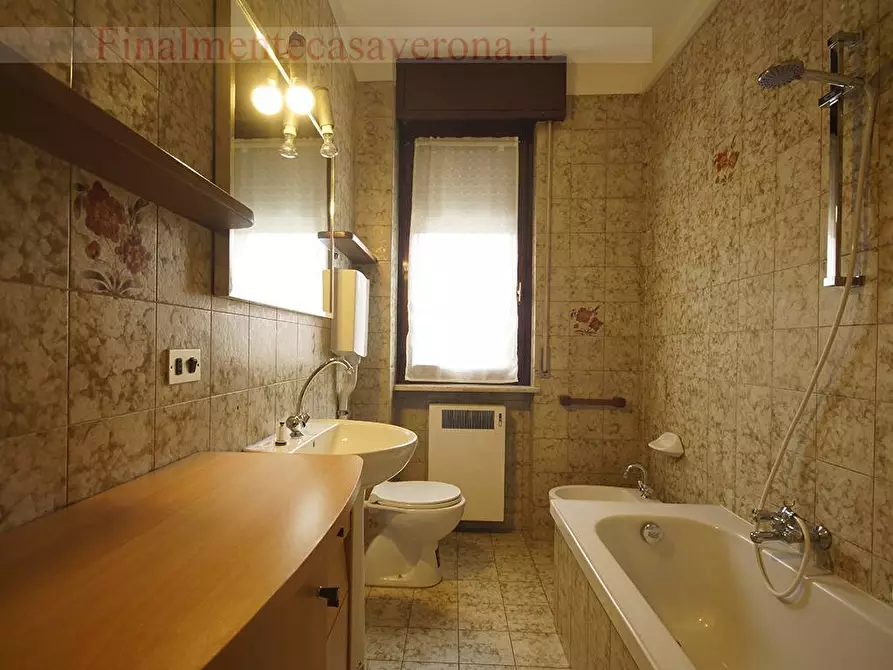 Immagine 9 di Appartamento in affitto  in Via Tebaldi 5 a Verona