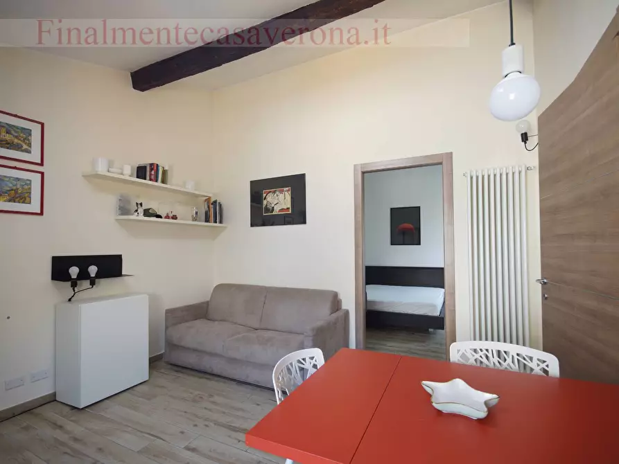 Immagine 1 di Appartamento in affitto  in Via Santa Felicita 19 a Verona
