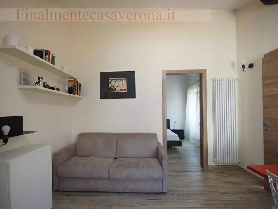 Immagine 2 di Appartamento in affitto  in Via Santa Felicita 19 a Verona