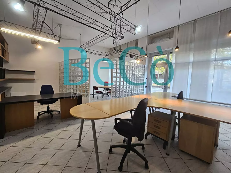 Immagine 2 di Ufficio in affitto  in via jannozzi 42 a San Donato Milanese