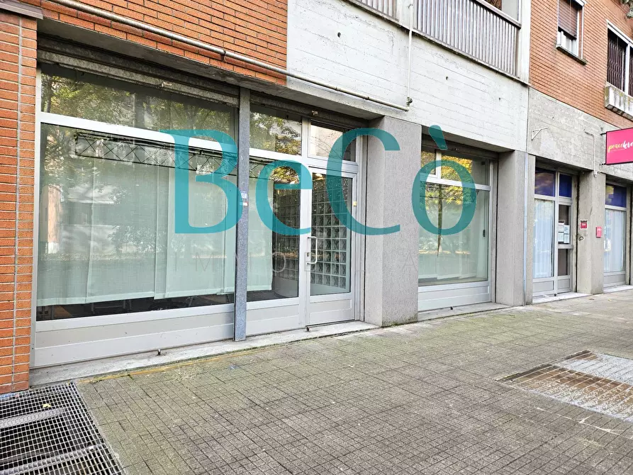 Immagine 13 di Ufficio in affitto  in via jannozzi 42 a San Donato Milanese