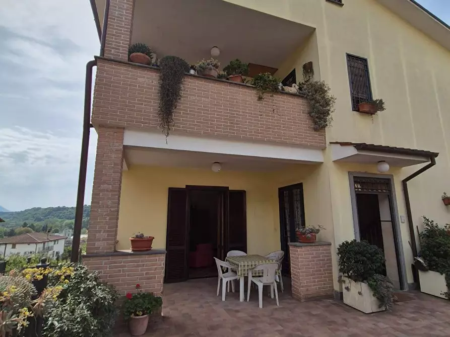 Immagine 1 di Appartamento in vendita  in via farense 152 a Fara In Sabina