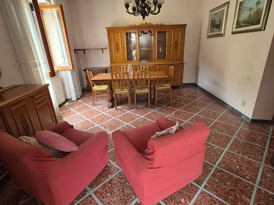 Immagine 5 di Appartamento in vendita  in via farense 152 a Fara In Sabina