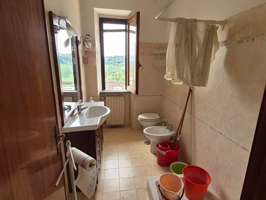 Immagine 11 di Appartamento in vendita  in via farense 152 a Fara In Sabina