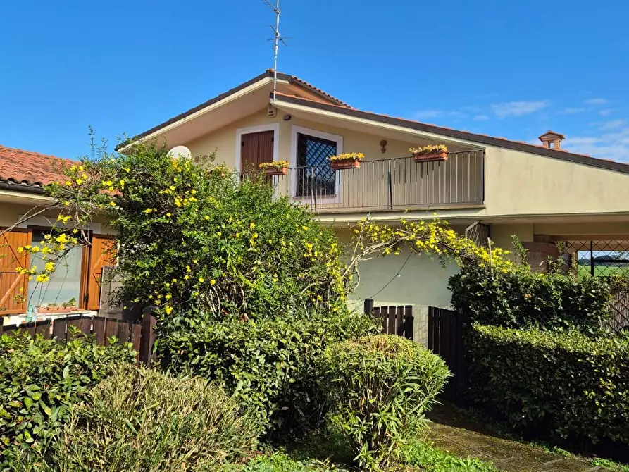 Immagine 1 di Appartamento in affitto  in Strada dei Cavalli 38 a Fara In Sabina